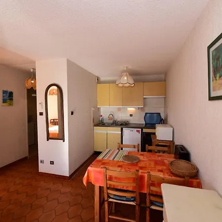 Apartamento T2 Climatise Proche Avec Garage, - Fr-1-803-29